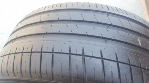 ขายยาง235/40/18 ปี 4016 MICHERLIN Pilot3 2 เส้น ขายยาง235/40/18 ปี 4016 MICHERLIN Pilot3 2 เส้น