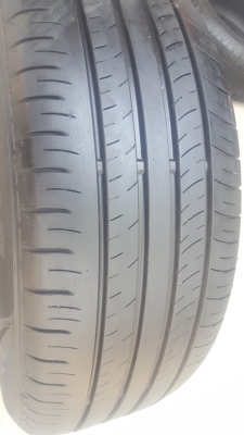 ขายยาง215/60/16 ปี 1316 DUNLOP EC300 4 เส้น ขายยาง215/60/16 ปี 1316 DUNLOP EC300 4 เส้น