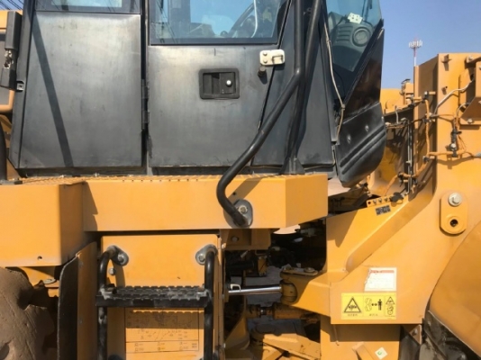 ขายรถตักล้อยาง CAT 950H ปี 2013 รถนอกนำเข้าเองจากญี่ปุ่น สภาพสวยพร้อมใช้งาน มีVDOการทำงานครับ