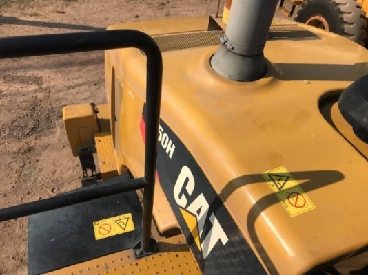 ขายรถตักล้อยาง CAT 950H ปี 2013 รถนอกนำเข้าเองจากญี่ปุ่น สภาพสวยพร้อมใช้งาน มีVDOการทำงานครับ