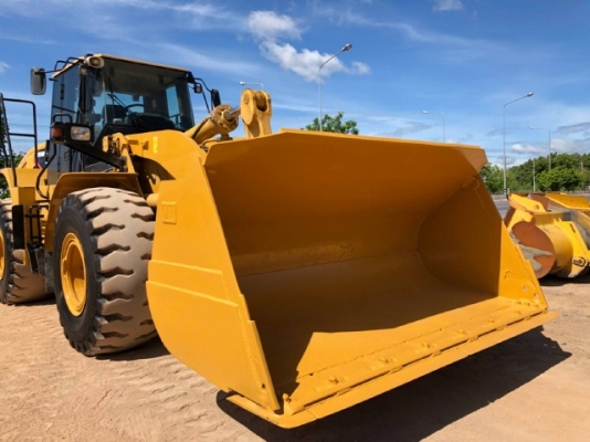 ขายรถตักล้อยาง CAT 950H ปี 2013 รถนอกนำเข้าเองจากญี่ปุ่น สภาพสวยพร้อมใช้งาน มีVDOการทำงานครับ