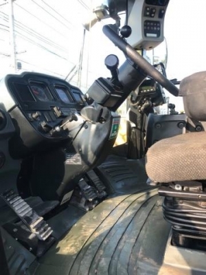 ขายรถตักล้อยาง CAT 950H ปี 2013 รถนอกนำเข้าเองจากญี่ปุ่น สภาพสวยพร้อมใช้งาน มีVDOการทำงานครับ