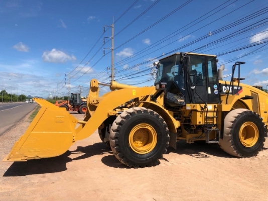 ขายรถตักล้อยาง CAT 950H ปี 2013 รถนอกนำเข้าเองจากญี่ปุ่น สภาพสวยพร้อมใช้งาน มีVDOการทำงานครับ