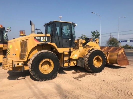 ขายรถตักล้อยาง CAT 950H ปี 2013 รถนอกนำเข้าเองจากญี่ปุ่น สภาพสวยพร้อมใช้งาน มีVDOการทำงานครับ