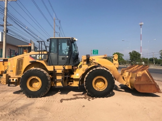 ขายรถตักล้อยาง CAT 950H ปี 2013 รถนอกนำเข้าเองจากญี่ปุ่น สภาพสวยพร้อมใช้งาน มีVDOการทำงานครับ