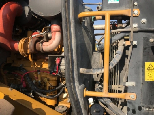 ขายรถตักล้อยาง CAT 950H ปี 2013 รถนอกนำเข้าเองจากญี่ปุ่น สภาพสวยพร้อมใช้งาน มีVDOการทำงานครับ