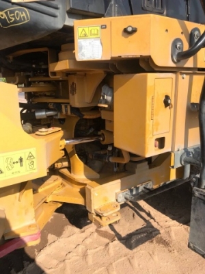 ขายรถตักล้อยาง CAT 950H ปี 2013 รถนอกนำเข้าเองจากญี่ปุ่น สภาพสวยพร้อมใช้งาน มีVDOการทำงานครับ