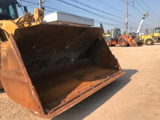 ขายรถตักล้อยาง CAT 950H ปี 2013 รถนอกนำเข้าเองจากญี่ปุ่น สภาพสวยพร้อมใช้งาน มีVDOการทำงานครับ