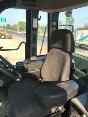 ขายรถตักล้อยาง CAT 950H ปี 2013 รถนอกนำเข้าเองจากญี่ปุ่น สภาพสวยพร้อมใช้งาน มีVDOการทำงานครับ