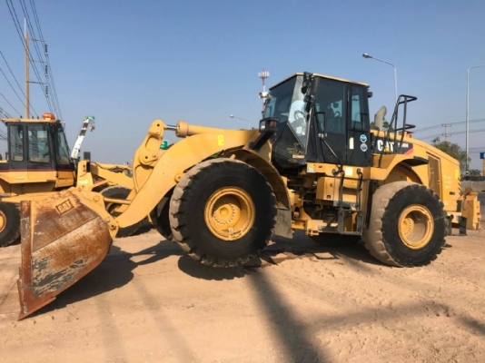 ขายรถตักล้อยาง CAT 950H ปี 2013 รถนอกนำเข้าเองจากญี่ปุ่น สภาพสวยพร้อมใช้งาน มีVDOการทำงานครับ