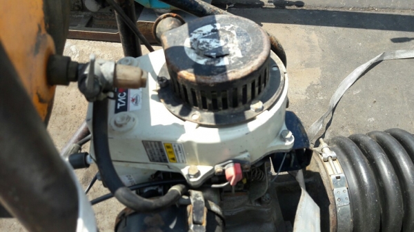 ขายเครื่องตบดินจิงโจ้แบบกระโดด Tacom robin ec08 เก่าญี่ปุ่น