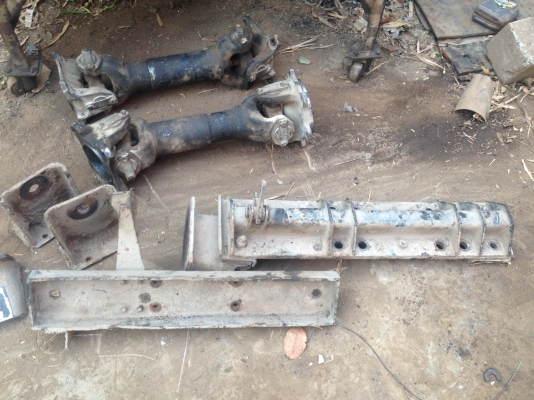 ขายสโลฮีน่สโลเหลียมพร้อมเกียร์และเพลากลาง2ดุนพ้อมแท่นสโลครบชุดใส่ได้เลยสภาพกิ๊ฟ