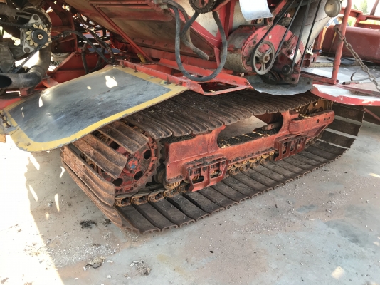 รถเกี่ยว พร้อมเทรนเลอร์