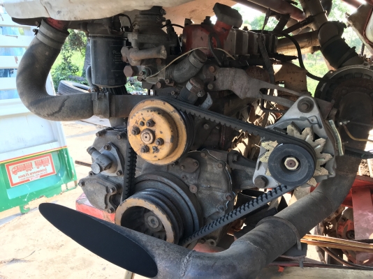 รถเกี่ยว พร้อมเทรนเลอร์