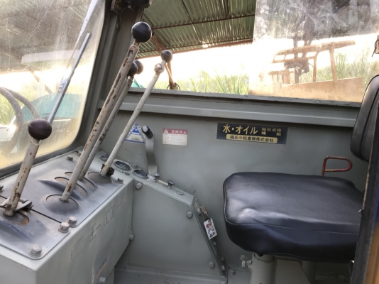 Komatsu pc40 สภาพดีเก่าญี่ปุ่น มีใบอินวอยไม่เคยใช้ในไทย Komatsu pc40 สภาพดีเก่าญี่ปุ่น มีใบอินวอยไม่เคยใช้ในไทย