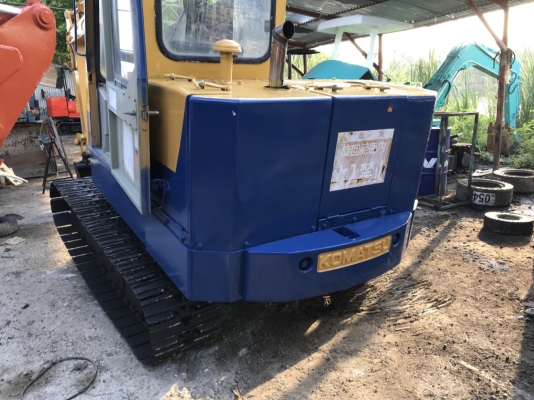 Komatsu pc40 สภาพดีเก่าญี่ปุ่น มีใบอินวอยไม่เคยใช้ในไทย Komatsu pc40 สภาพดีเก่าญี่ปุ่น มีใบอินวอยไม่เคยใช้ในไทย