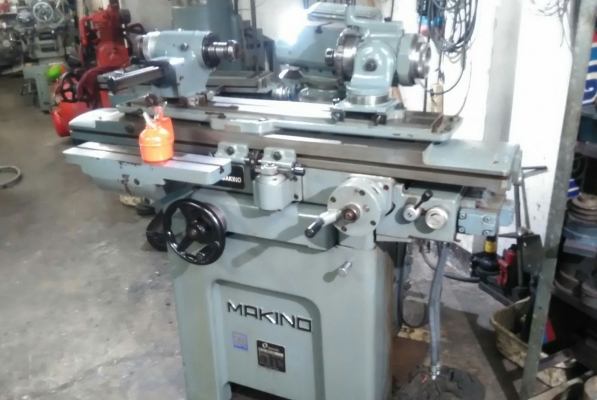**ขายถูกๆ เครื่องเจียร์อเนกประสงค์(เก่านอก-แห้งๆญี่ปุ่น)** MAKINO C-40(1994) Universal Tools&amp;Cutter Grinder  ทดสอบเรียบร้อยแล้ว อุปกรณ์ครบ แน่นๆ นิ่งๆเงียบๆพร้อมใช้งานครับ