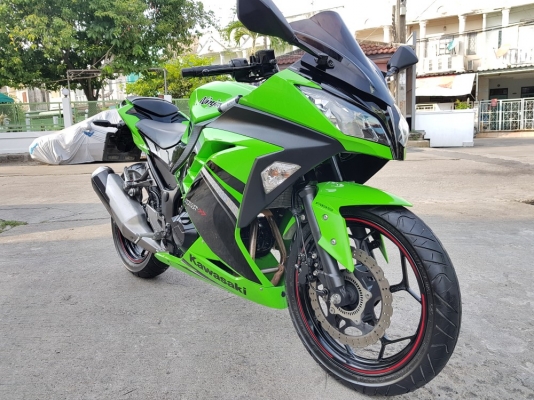 Ninja300 2014 abs รถบ้านมือเดียว วิ่งน้อย ฟรีดาวน์ Ninja300 2014 abs รถบ้านมือเดียว วิ่งน้อย ฟรีดาวน์