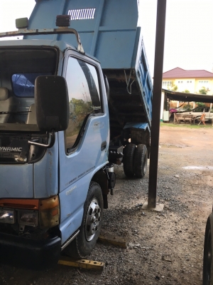 ขาย6ล้อดั้มIsuzu NPR120ปี39สภาพสวยพร้อมใช้ ติดต่อคุณอ๊อฟ พิจิตร 086-737-9991