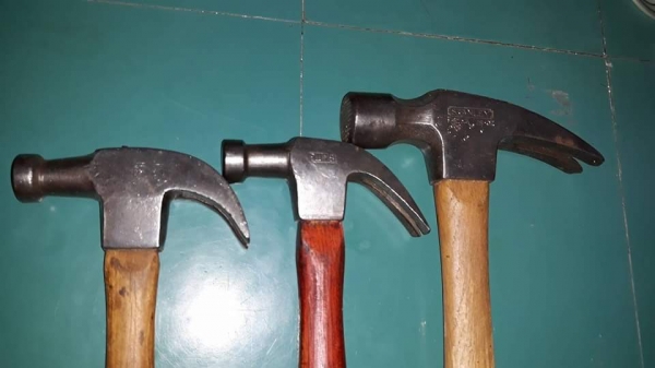 ขายค้อนงานเก่าเก็บหลายแบบหลายขนาดหลายยี่ห้อ