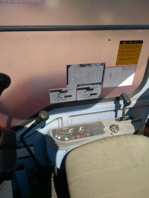 รถแบคโฮ HITACHI EX20U รถเก่านอกนำเข้า ยังไม่เคยใช้งานในไทย รถใช้งานน้อย เครื่องดี ปั๊มแรง โซ่หนา เอวแน่น ระบบสมบูรณ์ พร้อมใช้งาน มีเอกสารใบอินวอยซ์