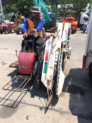 รถเกี่ยวข้าว รถเกี่ยวข้าว