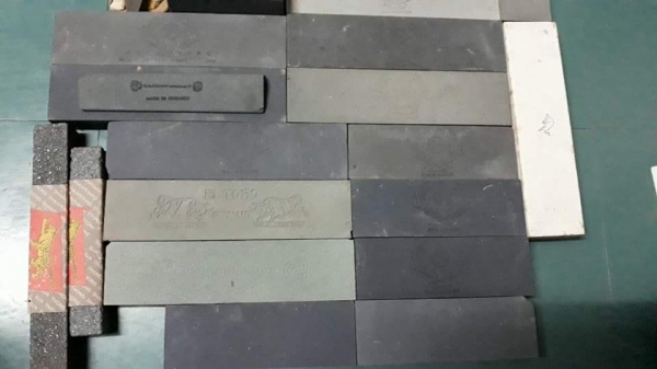 ขายหินลับมีดตรารวงข้าวMADE IN GERMANY.ใหม่เก่าเก็บมีหลายแบบ