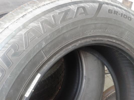 ยาง 205-65-15 ปี16 Bridgestone( ซื้อ 2 เส้น แถม 2 เส้น) ยาง 205-65-15 ปี16 Bridgestone( ซื้อ 2 เส้น แถม 2 เส้น)