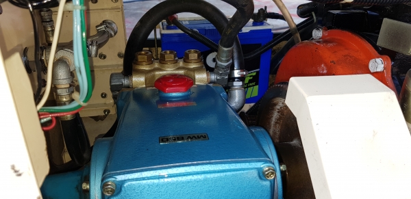 ปั้มอัดฉีด ดีเซล 19 แรง 3 สูบ เทสแล้ว ปั้มอัดฉีด ดีเซล 19 แรง 3 สูบ เทสแล้ว