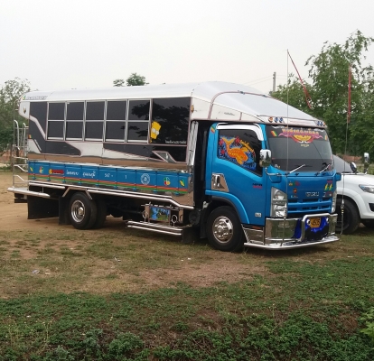 รถ isuzu npr 150 ปี56 รถห้างแท้