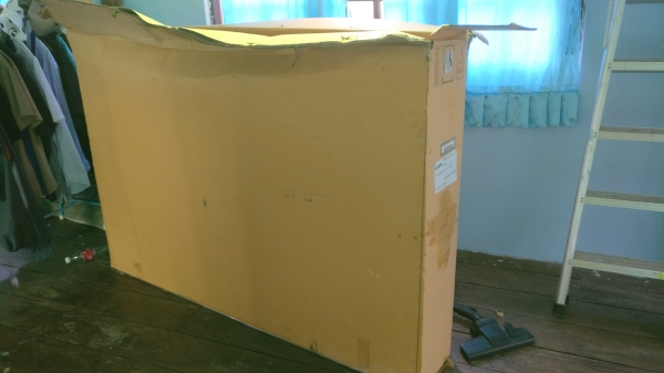 ขายฝ้าหลังคารถฟอร์ดเฟียส 4 ประตู ชื้อมาไม่ได้ใช้