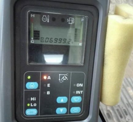 ขายด่วน!! Komatsu PC200-7 สภาพสวยค่ะ