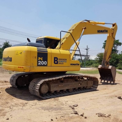 ขายด่วน!! Komatsu PC200-7 สภาพสวยค่ะ