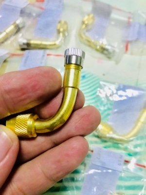 Adapter ต่อจุ๊ปลม เติมลมง่าย ๆ หมดปัญหาเรื่องเติมลม Adapter ต่อจุ๊ปลม เติมลมง่าย ๆ หมดปัญหาเรื่องเติมลม