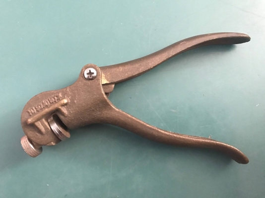 ขายคัดคองเลื่อยหมึกเบ็ดทองเหลือง MADE IN ENGLAND.ใหม่เก่าเก็บ