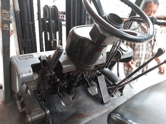 อาร์ ซี เอช โฟรคลิฟท์  ขาย โตโยต้า รุ่น 6 ดีเซล 3 ตัน เสาเข้าตู้ 4 เมตร