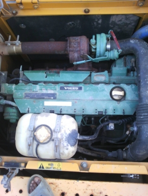 VOLVO EC210B ราคา 850,000 รถสตูล ไม่มีเอกสาร
