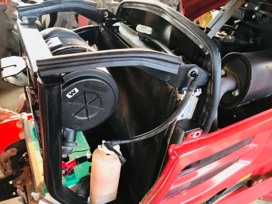 ํรถแทรกเตอร์สภาพดี พร้อมใช้งาน สนใจติดต่อ 086-1332298 ํรถแทรกเตอร์สภาพดี พร้อมใช้งาน สนใจติดต่อ 086-1332298