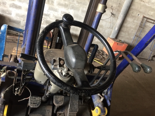 อาร์ ซี เอช โฟรคลิฟท์  ขาย โคมะสุ ขีด 14 ดีเซล 2.5 ตัน