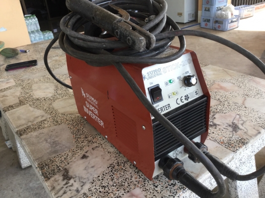 ขายตู้เชื่อมอินเวอเตอร์มือ2 ยี่ห้อ SUMO รุ่น STICK-200 พร้อมสายเชื่อม สภาพสวย ยังไม่เคยซ่อม ใช้งานได้ปกติ ไฟเชื่อมแรง เชื่อมงานหนักได้ไม่มีตัด