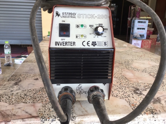 ขายตู้เชื่อมอินเวอเตอร์มือ2 ยี่ห้อ SUMO รุ่น STICK-200 พร้อมสายเชื่อม สภาพสวย ยังไม่เคยซ่อม ใช้งานได้ปกติ ไฟเชื่อมแรง เชื่อมงานหนักได้ไม่มีตัด