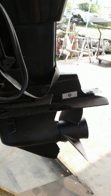 ขายเครื่องเมอร์คิวรี่ 75 hp 2 จังหวะ เก่าญี่ปุ่น เครื่องติดเสียงดี ขาดมอเตอร์ทิม ชุดกระบอกทิมมีอยู่ท