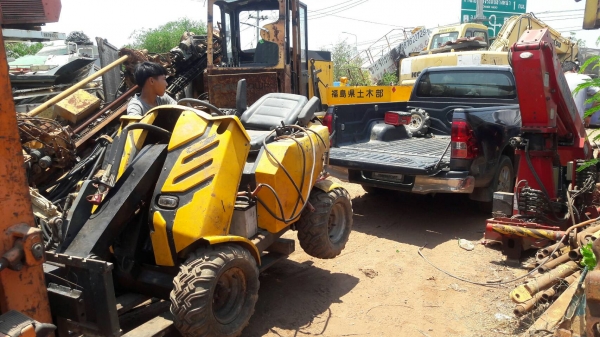 ขอบคุณลูกค้า จากมีนบุรีมากครับ มารับ รถยก โฟล์คลิฟต์ 4WD ไปใช้งาน