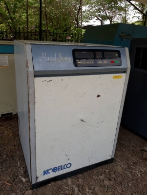 ปั๊มลมแบบสกรู KOBELCO 20Hpพร้อมdryerในตัว เก่าญี่ปุ่น