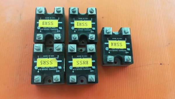 ขาย5ตัว 200 บ.ส่งถึงบ้านฟรีโทร 083-2000058 LINE ID: line832923 Solid state relay ทั้งหมด 5 ตัว ขาย5ตัว 200 บ.ส่งถึงบ้านฟรีโทร 083-2000058 LINE ID: line832923 Solid state relay ทั้งหมด 5 ตัว