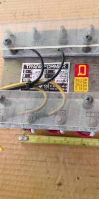 600 บ.ส่งถึงบ้านฟรีโทร 083-2000058 LINE ID: line832923 หม้อแปลงไฟจากไฟบ้าน 200-220 V. เพิ่มเป็นไฟ 20