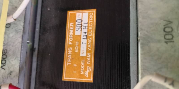 500 บ.ส่งถึงบ้านฟรีโทร 083-2000058 LINE ID: line832923 หม้อแปลงไฟจากไฟบ้าน 200-220 V เป็นไฟ 100-110 