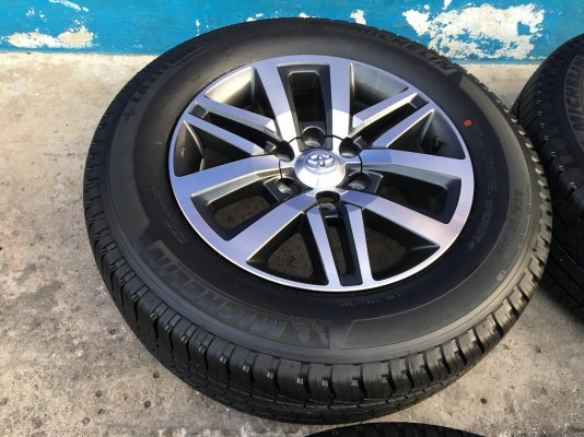 แม็กพร้อมยางป้ายแดงสดๆ Toyota New Fortuner ขอบ 18 พร้อมยาง 265-60-18 ยกจากห้าง