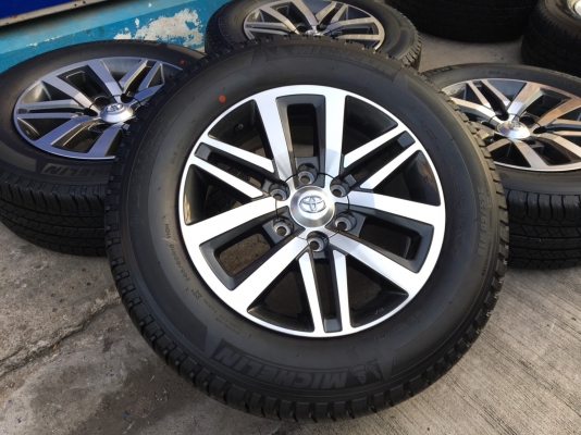 แม็กพร้อมยางป้ายแดงสดๆ Toyota New Fortuner ขอบ 18 พร้อมยาง 265-60-18 ยกจากห้าง