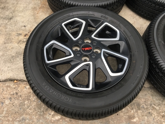 ล้อแม็ก Toyota Yaris TRD ขอบ 15 พร้อมยาง Yokohama 185-60-15 ปลายปี 16 ล้อแม็ก Toyota Yaris TRD ขอบ 15 พร้อมยาง Yokohama 185-60-15 ปลายปี 16